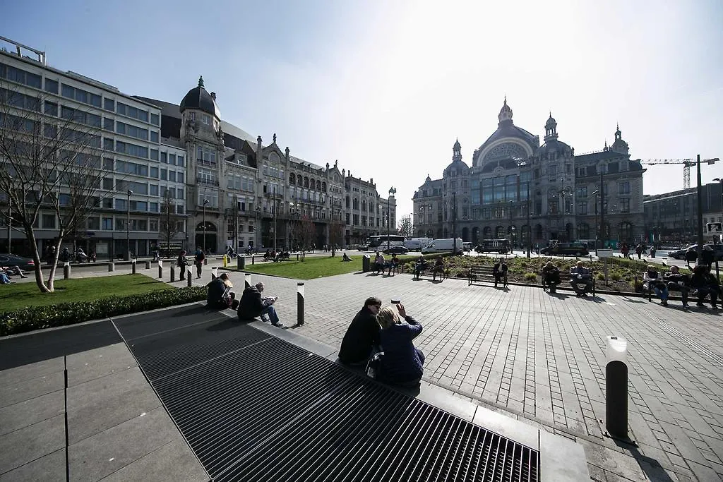 Renovated Apartment In Antwerp City Center Belgium