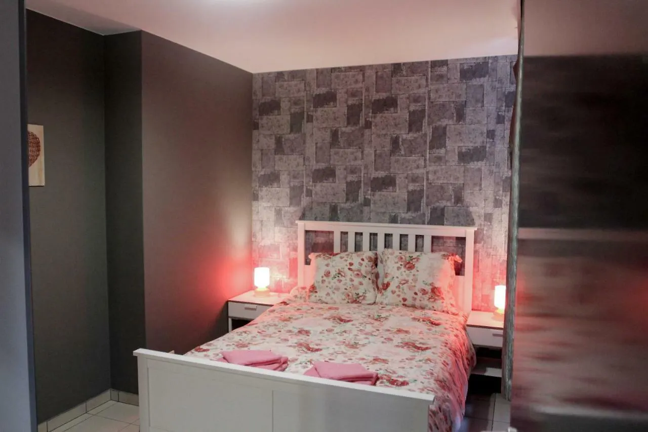 Renovated Apartment In Antwerp City Center Belgium
